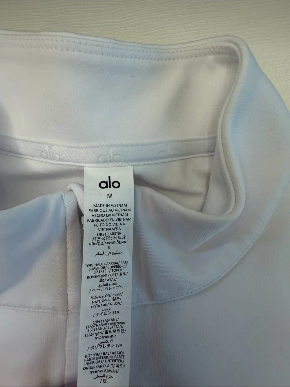 ALO Yoga Airbrush Corset Full Zip Jacket White Size M NWT Sculpting Thumbholes
